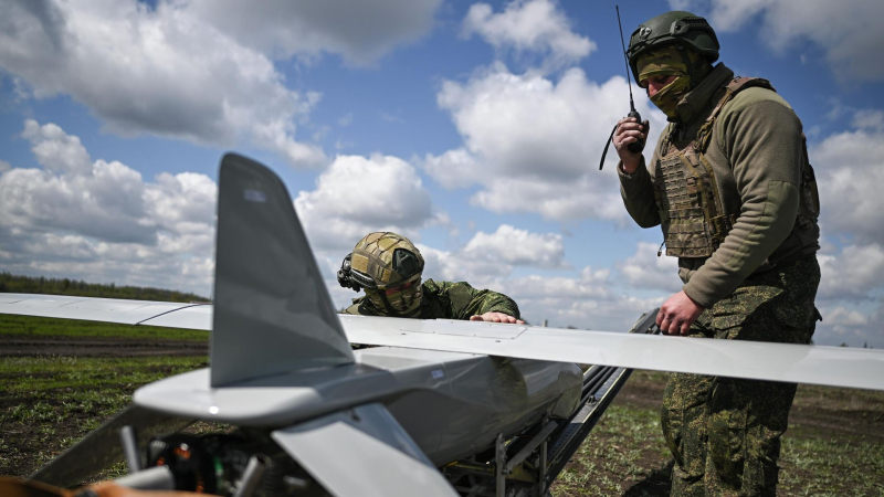 Российские дроны уничтожили два украинских логистических центра в Запорожье