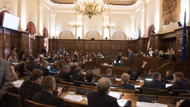 Сейм Латвии запретил исполнять песни "подсанкционных" авторов