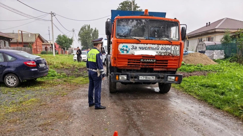 Суд на Урале не арестовал водителя мусоровоза, насмерть сбившего ребенка