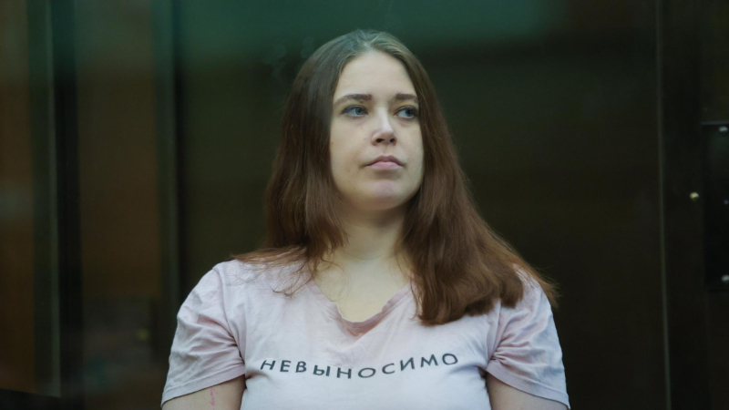 Суд признал журналистку Шипачеву виновной в организации финансирования ВСУ