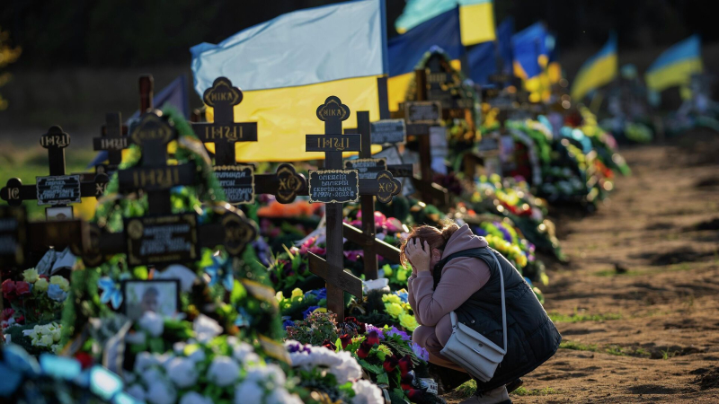 Во Львове ритуальщики предлагают хоронить боевиков ВСУ на чужих могилах