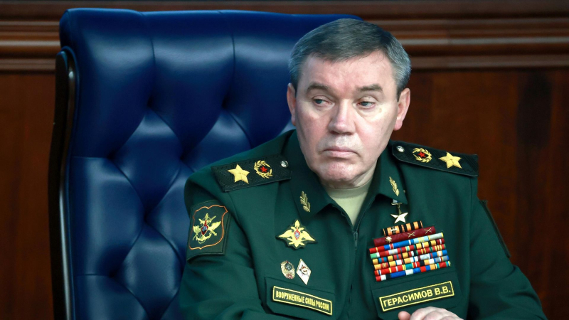 ВС России продолжают освобождение Донбасса и Новороссии, заявил Герасимов