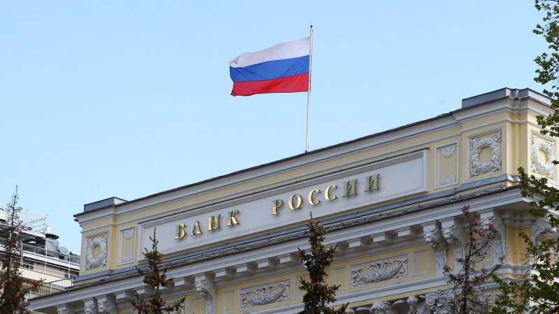 ЦБ увеличит лимит микрофинансового займа наличными в два раза