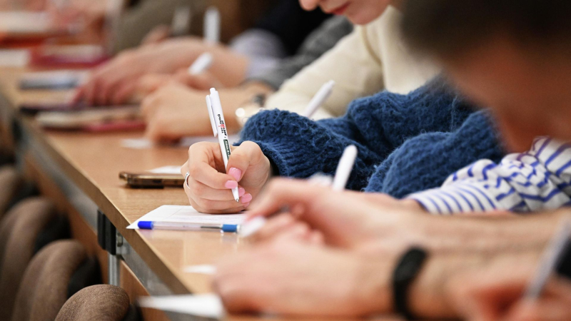 Действие правил по оказанию платных образовательных услуг продлили