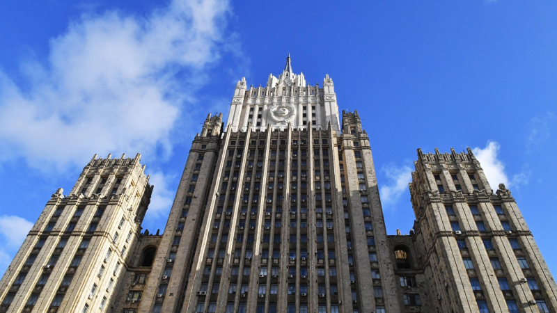 Для прочного мира нужно решить тему членства Украины в НАТО, заявил МИД
