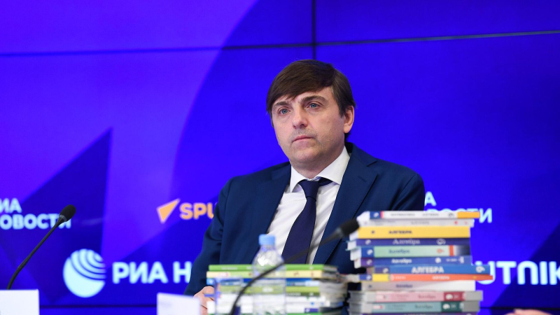 Кравцов назвал срок введения "Духовно-нравственной культуры России" в школе