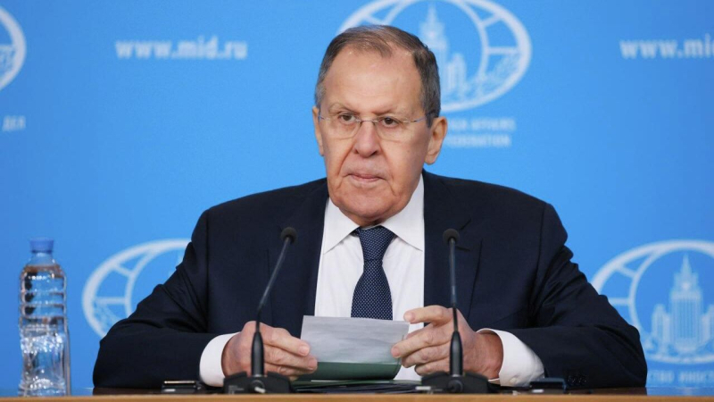 Лавров рассказал о сотрудничестве с Китаем и Индией в Арктике