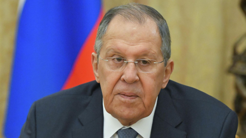 Лавров заявил, что обсудит с главой МИД Ганы темы торговли и экономики