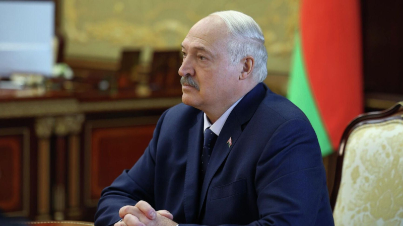 Лукашенко наградил орденом Мишустина и Мантурова