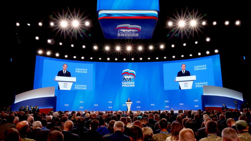 Медведев рассказал о пресечении попыток отменить Россию