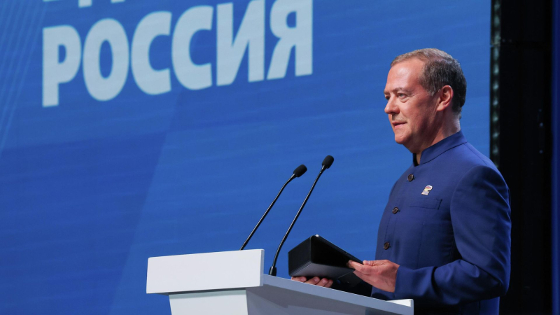 Медведев заявил о важности защиты интересов России