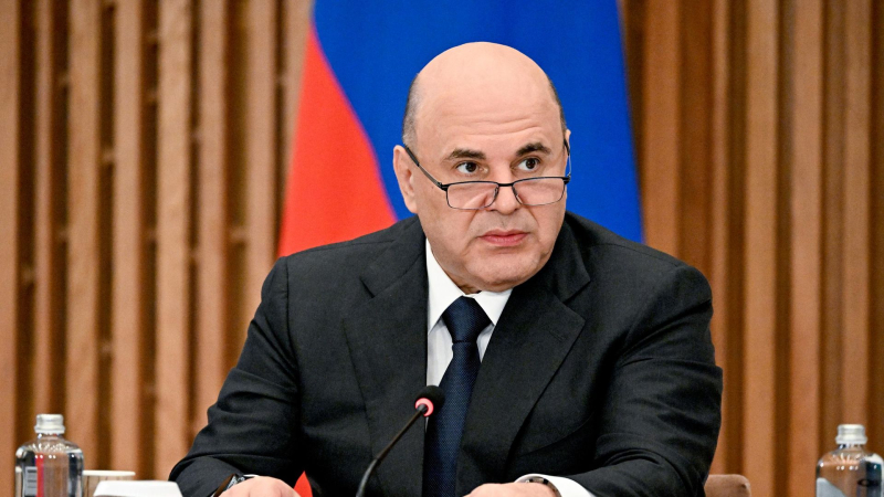 Мишустин: правительству удалось сохранить положительную динамику экономики