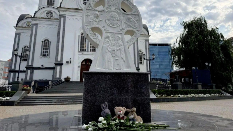 На Кубани появились стихийные мемориалы в память о погибших при атаке БПЛА