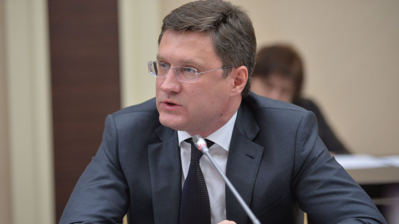 Новак поручил контролировать цены на топливо для сельхозпроизводителей