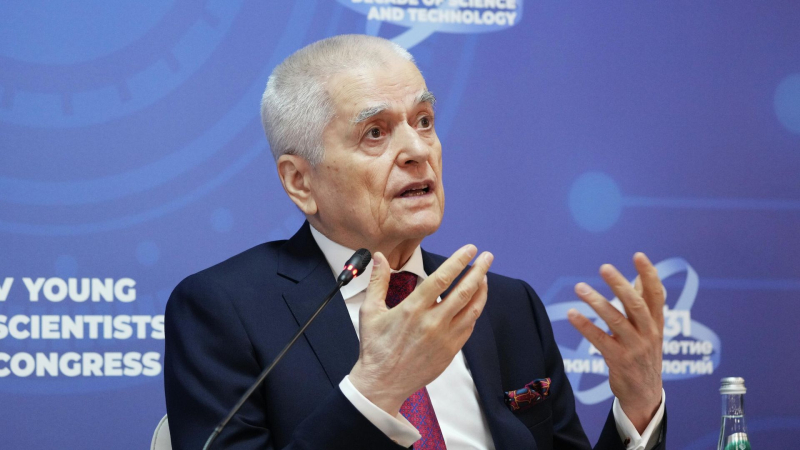 Онищенко рассказал, как не впасть в осеннюю депрессию