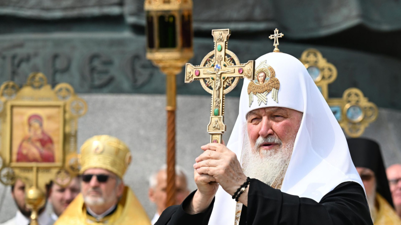 Патриарх Кирилл призвал молиться о защите России и крепости духа ее народа