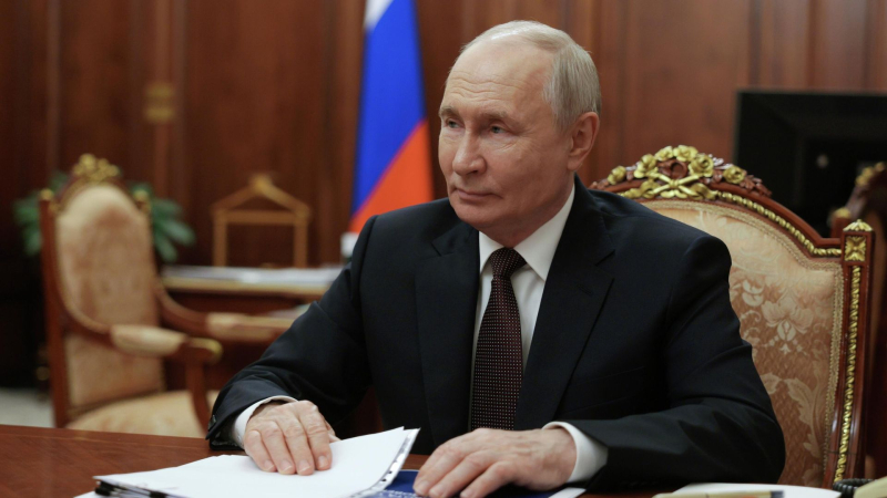 Путин поздравил президента Пакистана с Днем независимости