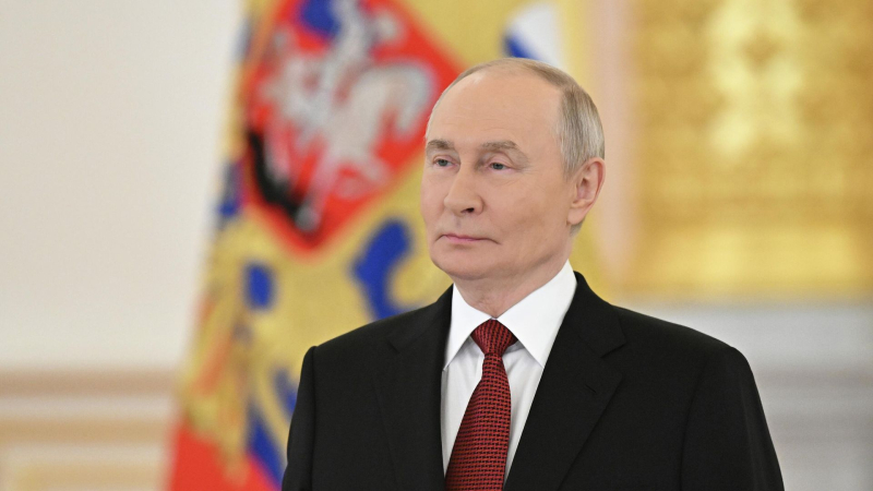 Путину расскажут об обретении мощей Дмитрия Донского в Архангельском соборе