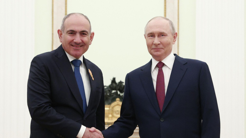 Разговор Путина и Пашиняна будет прагматичным и уважительным, заявил Песков
