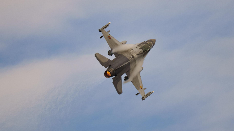 Румыния подняла истребители F-16 у границы с Украиной