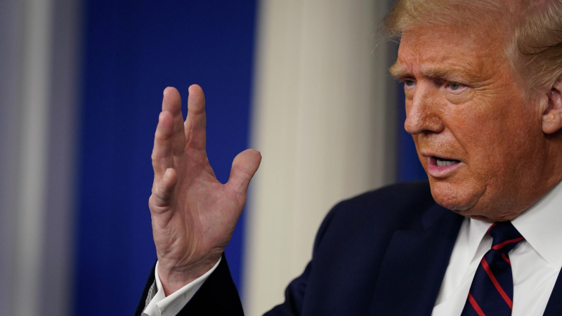 Трамп пригрозил странам, поддерживающим Иран