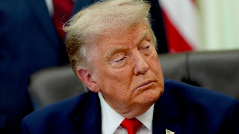 Трамп заявил, что объявит Ормуз территорией США после операции в Иране