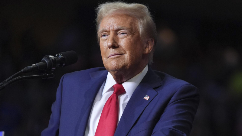 Трамп заявил, что у США огромные запасы боеприпасов