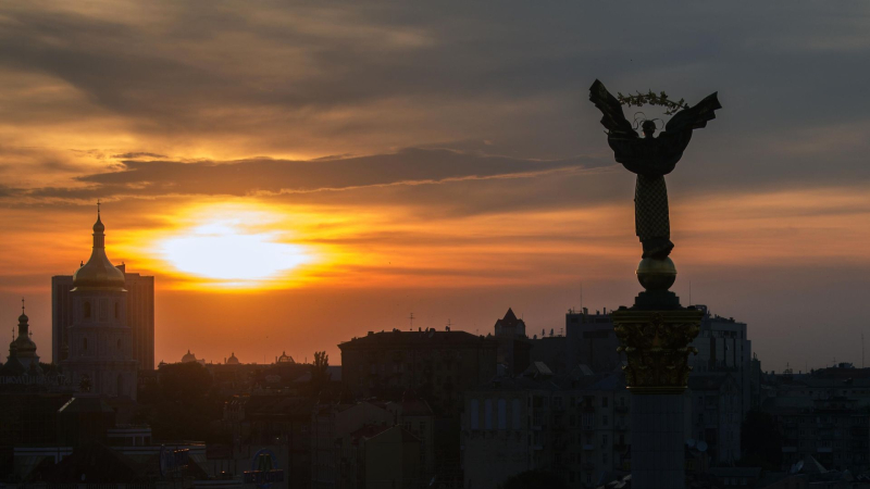Украинские СМИ сообщили о взрывах в Киеве
