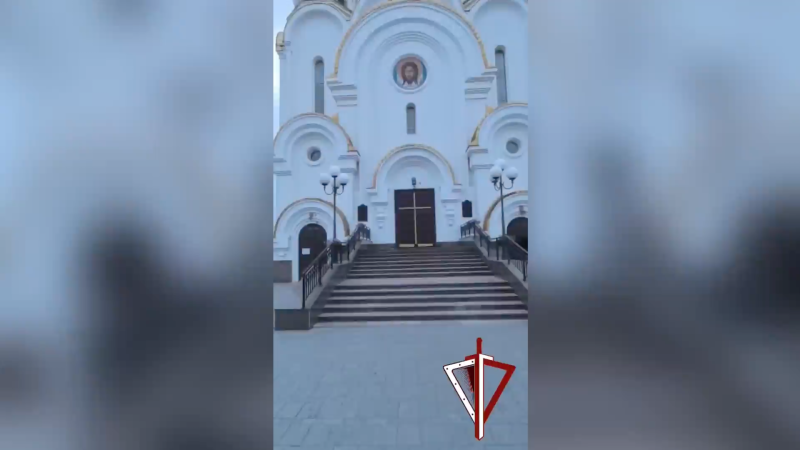 В Красноярске пьяный мужчина взломал двери храма, чтобы помолиться