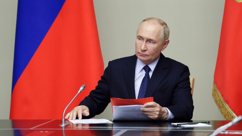 В Кремле рассказали о графике Путина на саммите ШОС и ВЭФ