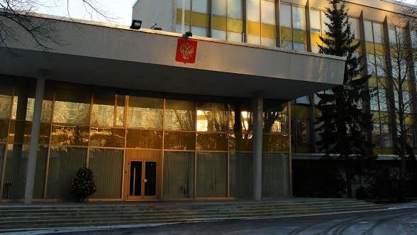 В МИД назвали количество атак дронов на загранучреждения России в Швеции