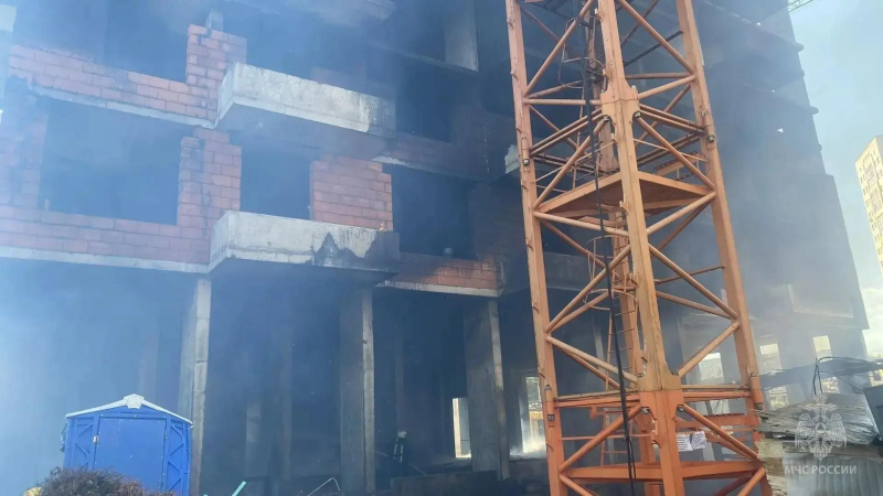 В Омске умер четвертый пострадавший при пожаре на стройплощадке