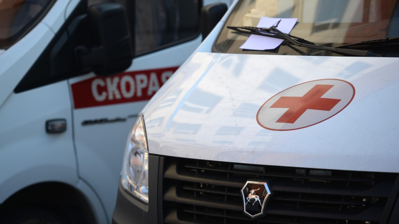 В Оренбурге маршрутка наехала на столб, четыре человека пострадали