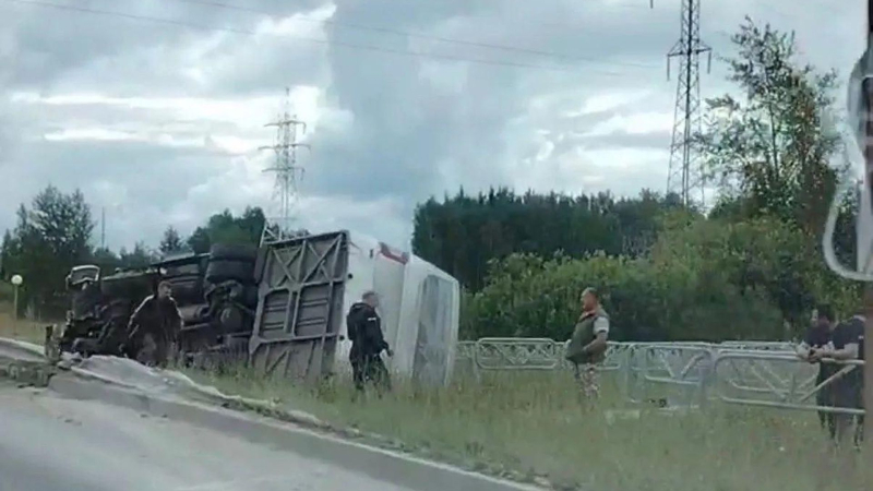 В Пермском крае опрокинулся автобус
