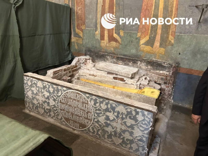 В РПЦ рассказали, как сохранились мощи Дмитрия Донского, найденные в Кремле