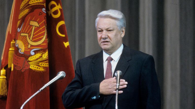 Ветеран СВО рассказал о традиции поднимать флаг над освобожденными городами