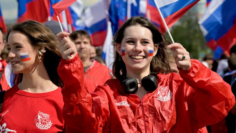 Ветеран СВО рассказал о традиции поднимать флаг над освобожденными городами