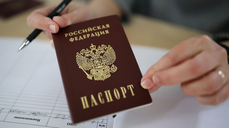 Жители Словакии, отказавшиеся от гражданства России, хотят его вернуть