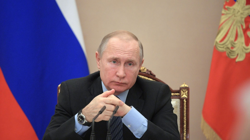 Дефицит бюджета ожидается на уровне двух процентов, заявил Путин