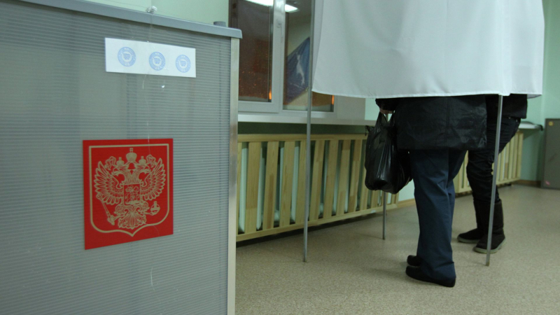 Еще в пяти регионах открылись избирательные участки