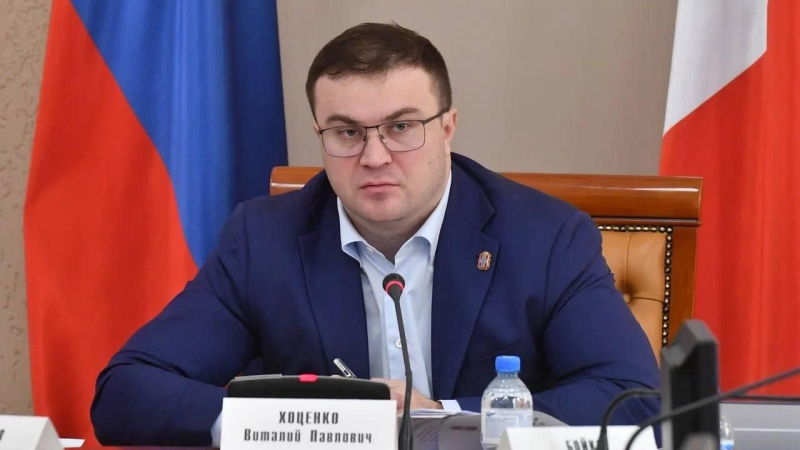 Губернатор Омской области проголосовал на выборах
