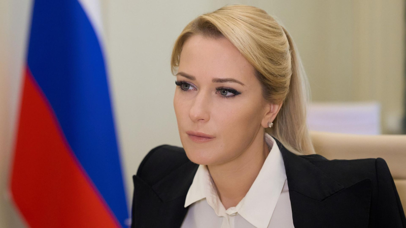 Лантратова рассказала, куда обращаться за социальными выплатами
