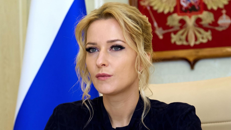 Лантратова рассказала о выплатах сельским врачам и учителям