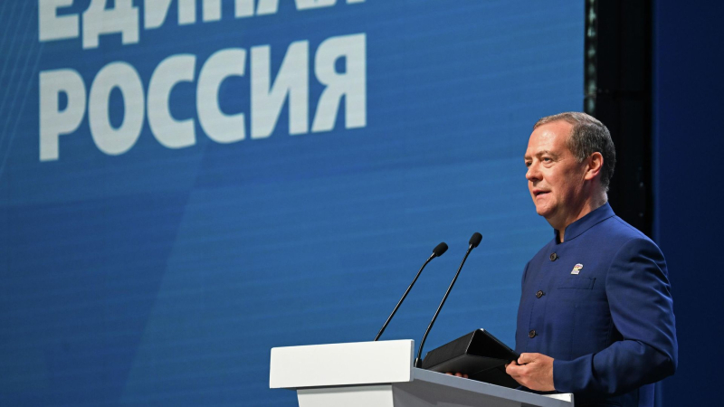 Медведев назвал технологическое лидерство важнейшим условием суверенитета