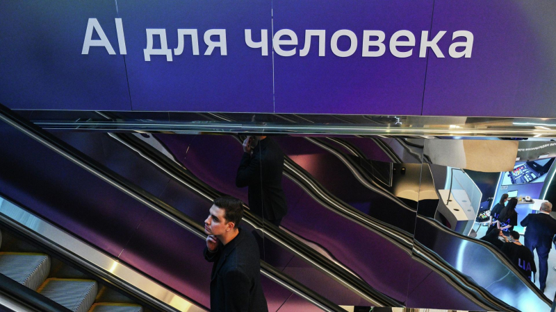 Названы профессии, которые оказались в зоне риска из-за нейросетей