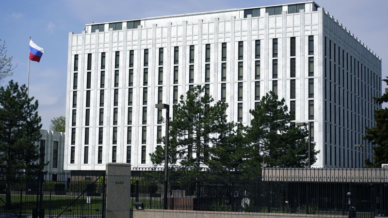 Посольство России предупредило о риске ссоры США с Китаем
