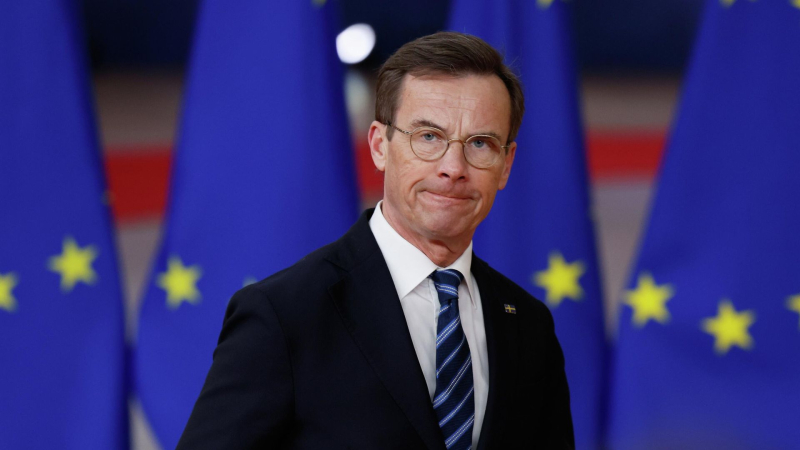 Премьер Швеции подал в отставку