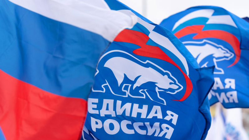 Путин пожелал успехов первой пятерке списка "Единой России" на выборах в ГД