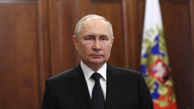 Россияне знают, за что сражается страна, заявил Путин