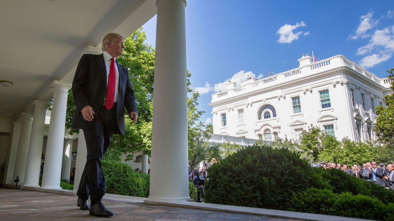 Трамп заявил, что снести бальный зал в Белом доме будет невозможно
